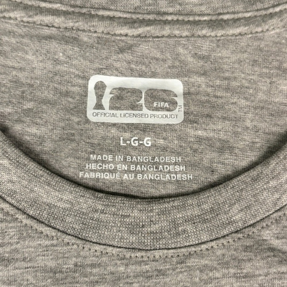 FIFA World Cup T-Shirt Men Large Gray USA 2026 Official Licensed Graphic NWOT - Picture 3 of 8